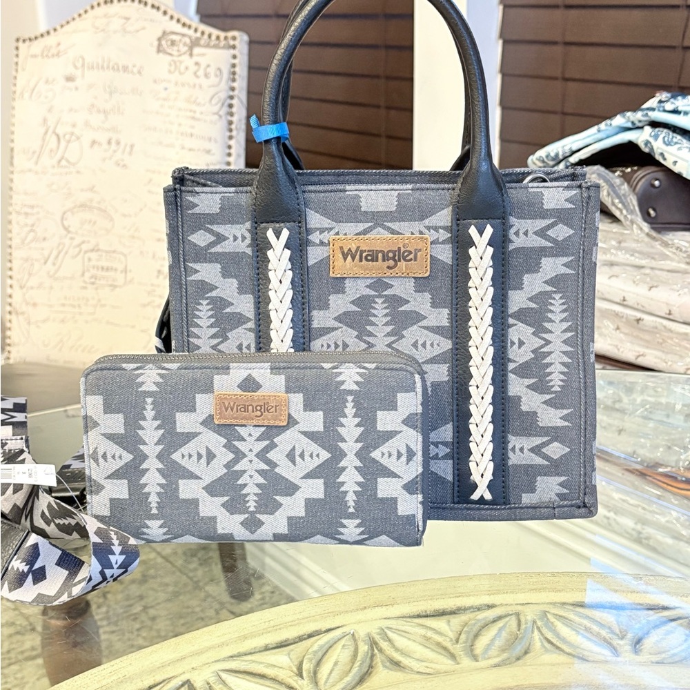 Wrangler Gray Patterned Women's Bag and Wallet Set #89